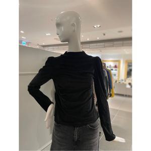 르니앤맥코이 어깨셔링 벨벳 블라우스 (MM12BL402HJY)