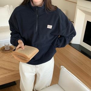 [올리비에스클로젯]패치 반집업 후리스 맨투맨_O2512TS206D