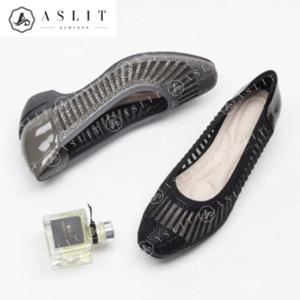 [애슬릿] 스퀘어 토 여성 메쉬 큐빅 에나멜 플랫 슈즈 4cm