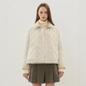 [올리브데올리브]코듀로이 카라배색 다이아 퀼팅 패딩점퍼 OP5WMA140