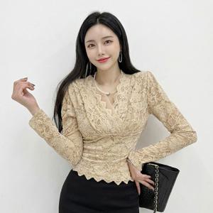 [금찌]금찌 페탈 레이스 기모 블라우스 ST7946B