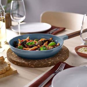 이케아 클립피스크 프라이팬 논스틱코팅 목재 다크그레이블루 24cm 냄비 소스팬