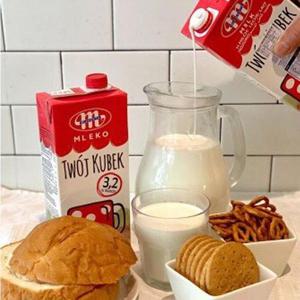 갤러리아_믈레코비타 멸균우유 폴란드 수입 우유 1000ml 12개