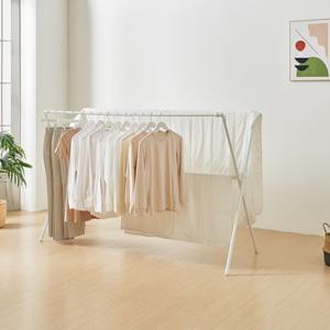 [아이템톡] 화이트 이불 빨래건조대
