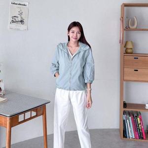 [다잇템]여자 하늘색 얇은 야유회 여름바람막이 점퍼