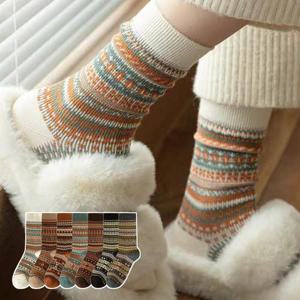 [루즈루나] 7개세트 로르느 겨울 패턴 니트 여성 긴 양말 R290