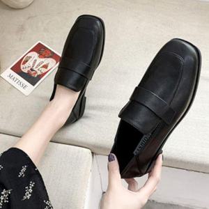 슬링백 여성 3컬러 데이트 코디 사각코 블러퍼 슈즈 신발 여성플랫슈즈 HW94E13A