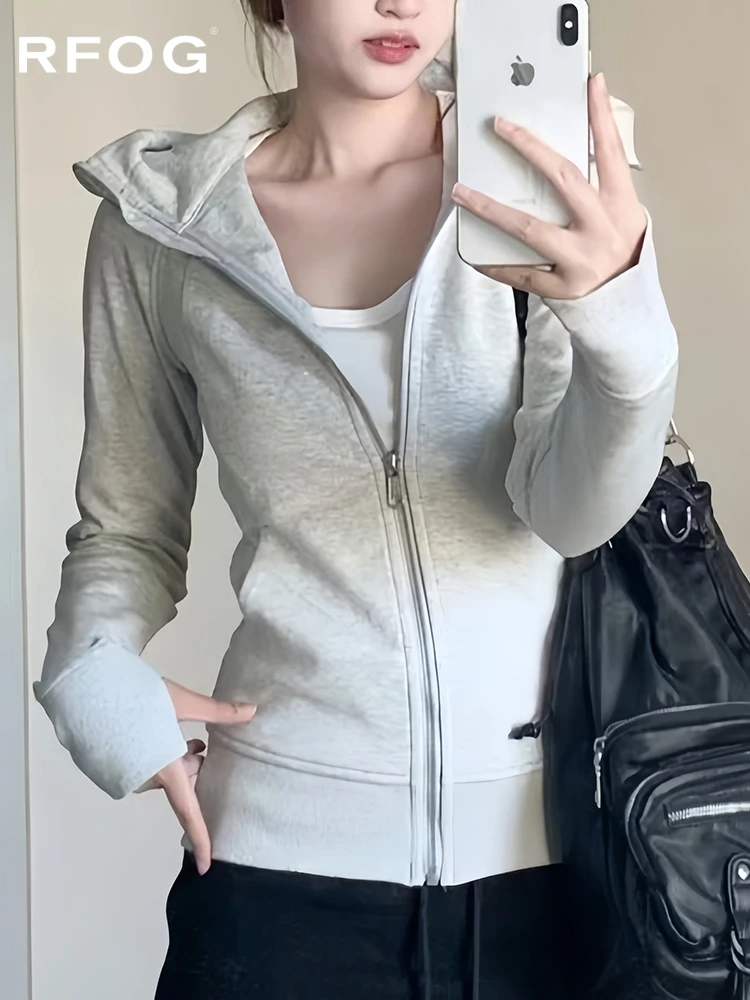 화이트 그레이 캐주얼 후드티 여성용 봄 가을 신상 아메리칸 슬림핏 스포츠 숏 요가복 탑 코트 지퍼 포켓 디자인