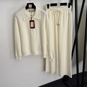 고급 니트 세트 메탈 링 장식 캐주얼 긴팔 하프 지퍼 칼라 스웨터 및 긴 바지 여성 패션