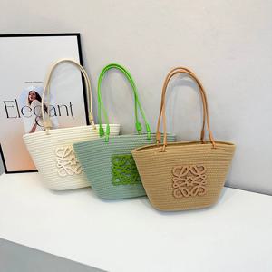 패션 하이엔드 스윗 큐트 파스토럴 미니멀리스트 니치 디자인 숄더백 야외 여행 및 일상 출퇴근용