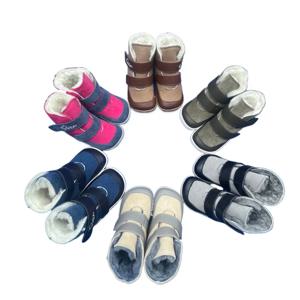 TipsieToes 새로운 정품 가죽 겨울 맨발 두 스트랩 부츠 진짜 모피 Linning 깔창 아기 유아 소녀 소년 키즈 따뜻한