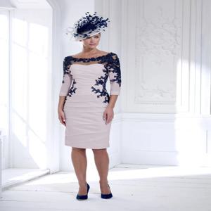 재단사 상점 신부 어머니 원피스 이브닝 보트 넥 창백한 핑크 실크 타프 플리츠 원피스, 네이비 스팽글 레이스 원피스 파티 포멀