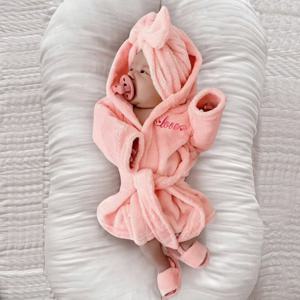 Ylsteed 신생아 사진 목욕 가운 터번 모자와 슬리퍼 사랑 자수 아기 소녀 잠옷 가운 유아 Photoshoot 복장