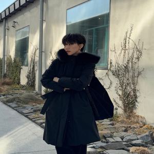 헤지스 여성 [[24FW]] HSJU4D005BK [폭스FUR][구스다운] 블랙 탈착 퍼카라 논퀼팅 롱 헤비다운 점