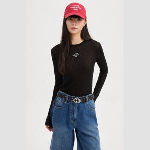 정상가 128,000원 시스루 슬림핏 긴팔 티셔츠 LQTAW25900