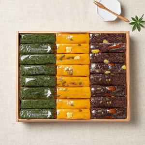 [작심밀도]대통령표창 대월떡집 떡선물세트 8호/ 총24개, 1.92kg/ 호박영양찰떡,흑미영양찰떡,쑥인절미