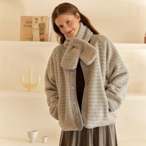 리버시블ST 플리스점퍼&머플러 TLMRY1184