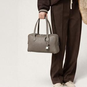 [최초가329,000]칸토 스퀘어 소가죽 숄더백_PCBG260101