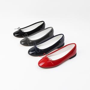 신난다슈 여성 플랫 슈즈 1cm 리본 펌프스 구두 단화 에나멜 낮은굽 SO25807