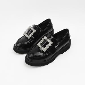 신난다슈 여성 로퍼 단화 3cm 키높이 구두 로우 워커 통굽 큐빅 AG252529 블랙