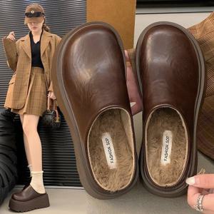 여성 가을 겨울 기모 털 안감 키높이 가죽 슬러퍼 외출 슬리퍼 블로퍼 슬립온 아웃도어