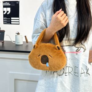 카피바라 인형 크로스백 동물 봉제 인형가방 캐릭터 손가방
