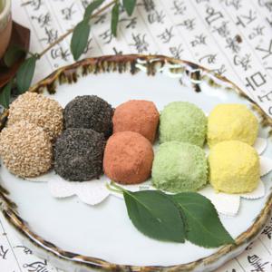 오색경단(20g50개) 1kg / 부모님선물 / 국내산 찹쌀사용 / 식사대용 / 떡집닷컴