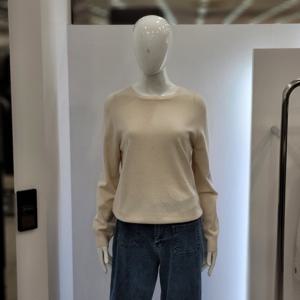 [꼼빠니아]코디가 편한 반짝이 니트 티 CAEW0 WSL930 130_YS