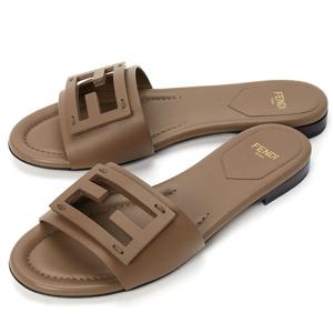 펜디 바게트 여성 슬리퍼 8R8136 AE7T F054Y