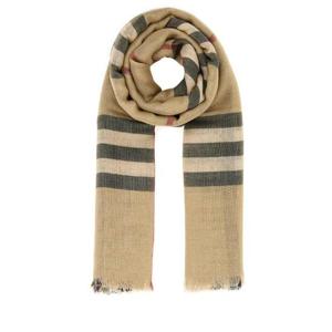 25FW Burberry 라이트 웨이트 캐시미어 muslin 스카프 with 클래식 체크 pattern  Fringed finish at the edges  8097026A2021 TP565475709