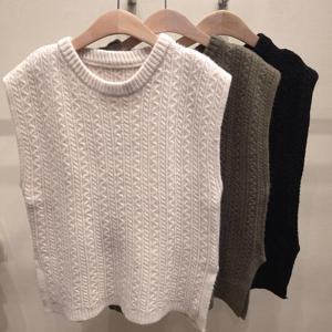 [샵앤][샵앤] 여성 라운드 오버핏 꽈배기 니트 조끼 21DS-WVS-48