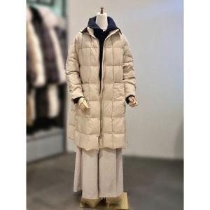 갤러리아_ab.f.z 스퀘어 퀼팅 구스 패딩 롱다운코트 ACZ4FFD2