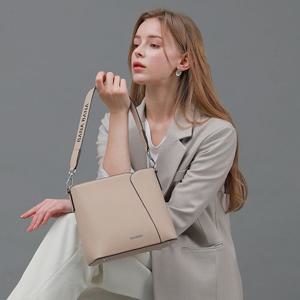 [바나바나] 오로라B 숄더백 HMWCB089OR (정상가 89,000원)