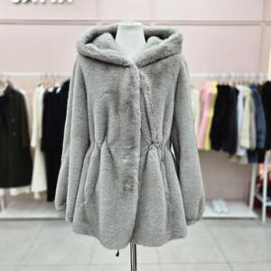 [샤틴]후드넥 페이크 퍼 스트링핏 코트S254C004A17