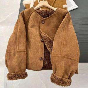 [몽벨리즈]카라멜보송털안감스웨이드자켓 mde2302541