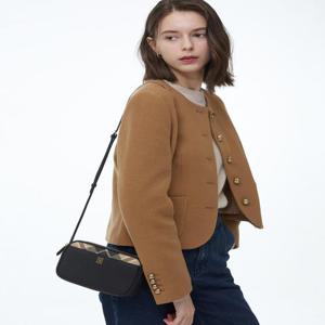 닥스 액세서리 여성 [스테디셀러] 블랙 DD로고 소가죽 미니크로스백  (WCWA4F772BK)