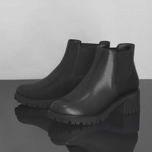 [정상가 179,000원] 엘칸토 여성 데일리 몰드 첼시 부츠 5cm LCWA03M44V