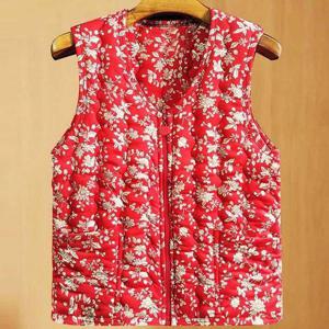 [HYIJUN9Z_4B]촌캉스 김장 누빔조끼 할머니 캐주얼코디