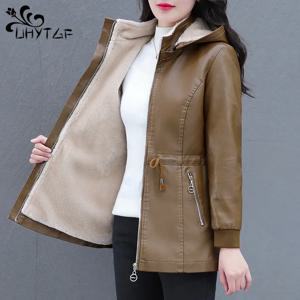 UHYTGF 플리스 겨울 가죽 바람막이, 여성 품질 PU 가죽, 템퍼러먼트 슬림, 따뜻한 3XL 빅 사이즈 코트, 데리 씨켓 425
