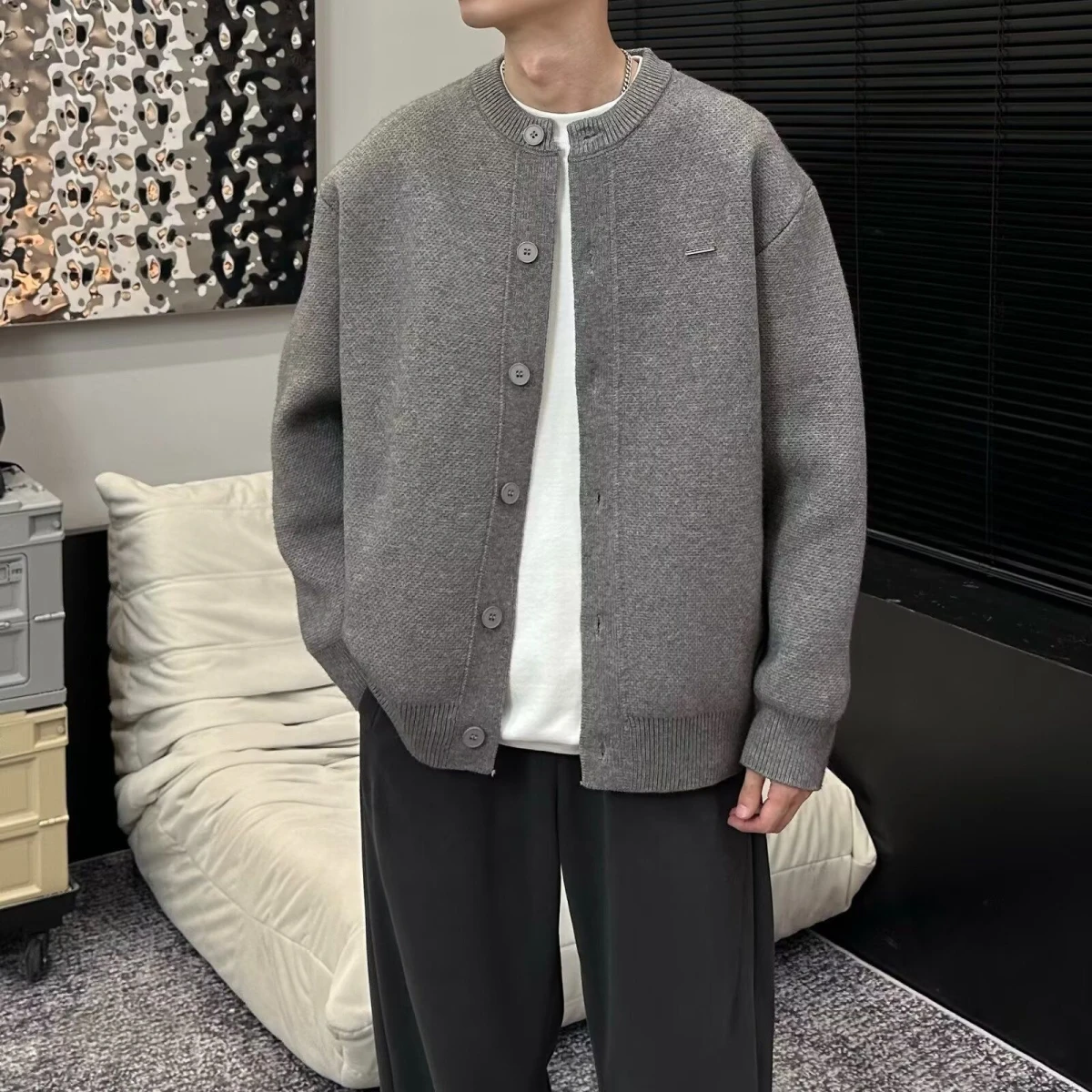 클린핏 솔리드 컬러 니트 가디건 남성 캐주얼 다용도 스웨터 자켓 2025 트렌디 폴리에스터 섬유 긴팔 라운드넥