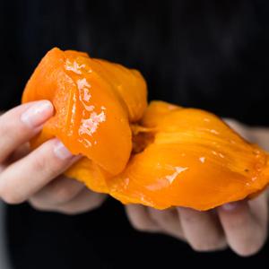 겉은 쫀득 속은 촉촉 달콤한 대봉 반건시