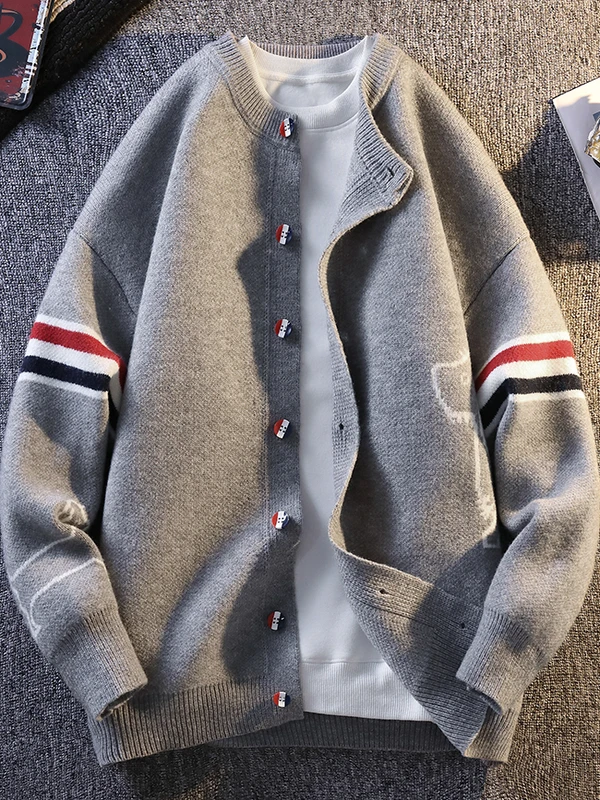 고품질 남성 패셔너블 캐주얼 니트 가디건 스웨터 가을 겨울 신상품 다용도 편안한 긴팔 라운드넥