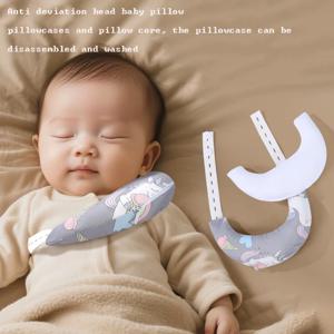 아기 베개 신생아 부드러운 통기성 초승달 모양의 베개 아기 유아 1-3 년을위한 만화 인쇄 목 교정 베개