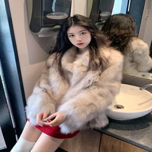 친환경 여우털 코트 여성용 짧은 스타일리쉬 레트로 스타일 보온성 보장 폴리에스터 섬유 안주머니 디자인