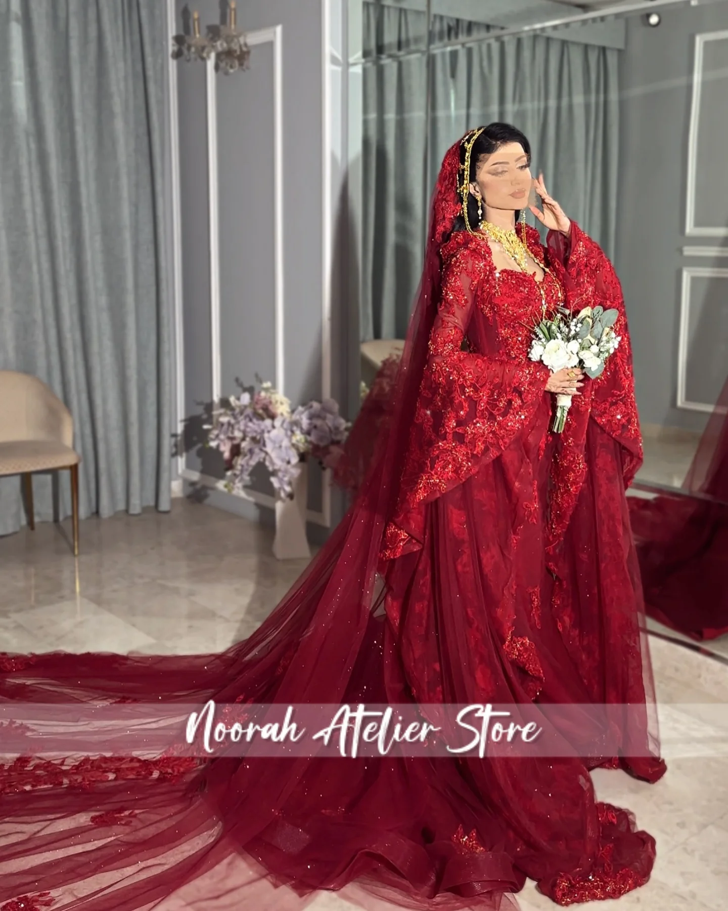 레드 아플리케 긴 소매 두바이 고급스러운 여성 웨딩 드레스 2026 트레인 베스티도 드 노이바 튤 로브 드 마리에 맞춤 제작