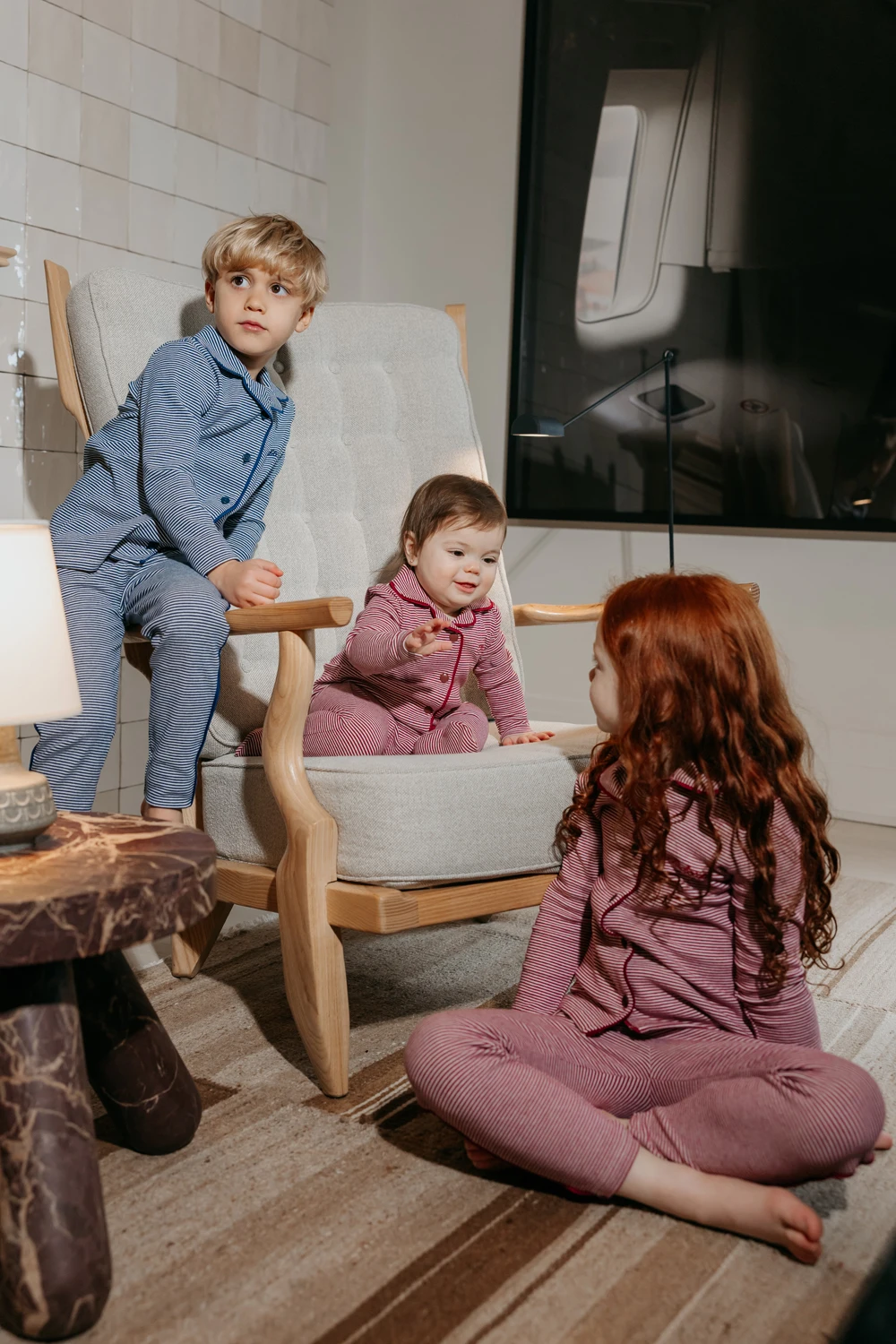 SS26 코튼 스트라이프 가족 커플룩 키즈 파자마 롬퍼 세트 아동 잠옷 나이트가운