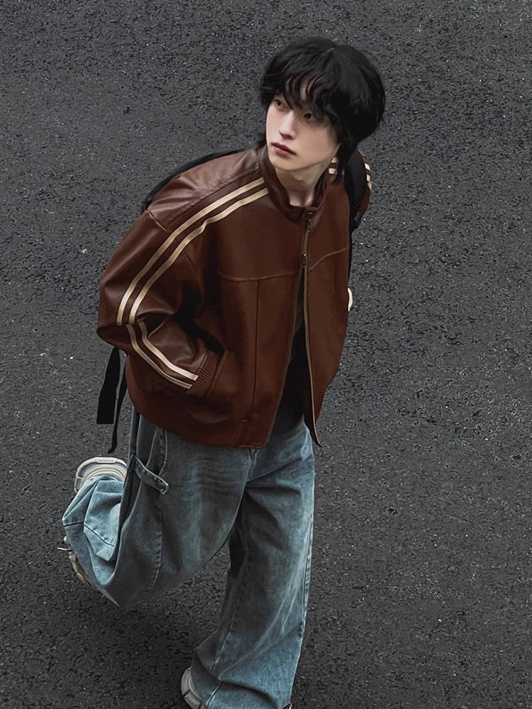 루즈핏 남성 바이커 가죽 재킷 가을 유행 한국 스타일 스탠드 칼라 지퍼 PU 가죽 캐주얼 젊은 감각의 바람막이 재킷