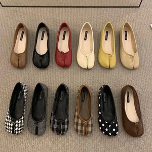 여성용 플랫 타비 닌자 신발, 여성용 마이크로 화이버 가죽, 편안한 플랫, 스플릿 토 슬리퍼, 소프트 바텀 로퍼, 솔리드 브리프 라