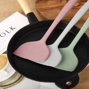 실리콘 알뜰주걱 (대) 3colors 볶음스푼 뒤집개 키친툴세트 실리콘조리도구 실리콘주걱