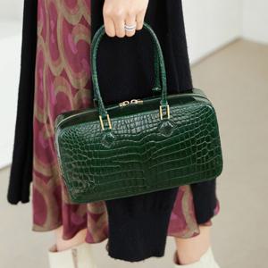 악어백 라토 (Lato) 여성 악어가죽 토트백 가방